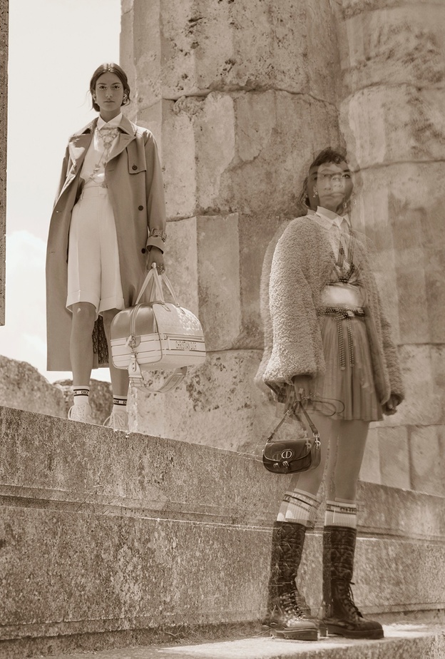 Dior تكشف عن الحملة لمجموعة "كروز" CRUISE من "ديور" للعام 2022