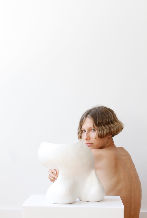 موقع NET-A-PORTER يطلق مجموعات جديدة وحصرية