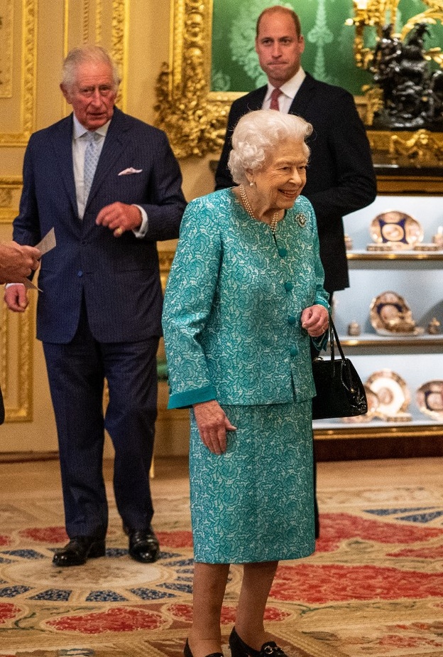 بسبب حالتها الصحية.. الملكة إليزابيث الثانية تلغي رحلتها إلى أيرلندا الشمالية 