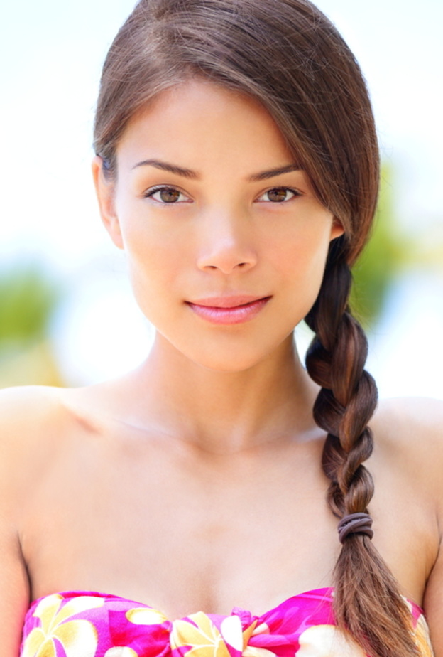 أجمل تسريحات شعر بسيطة ومميزة للبيت وطريقتها بالخطوات