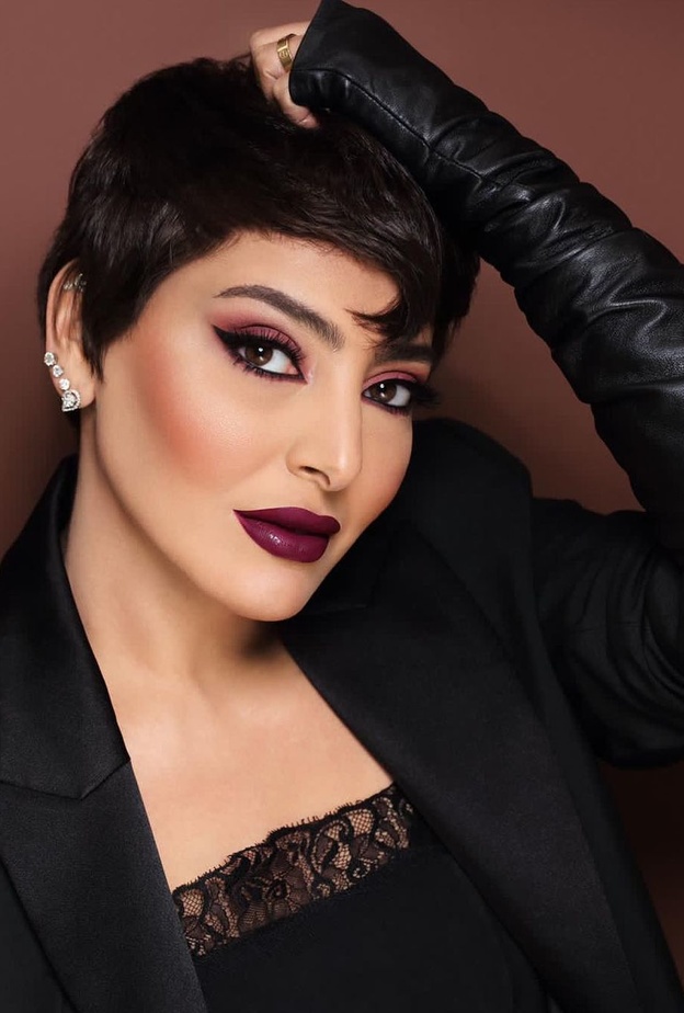 صيحات مكياج عصرية مستوحاة من إطلالات فاطمة الصفي