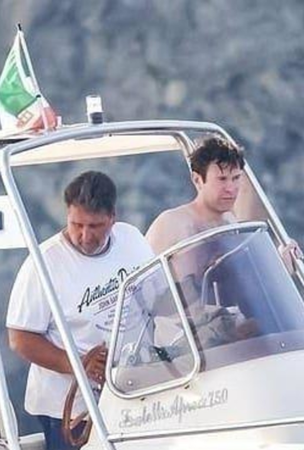 تعرف على أزواج سيدات العائلات الملكية الذين أثاروا الجدل بصورهم المسربة