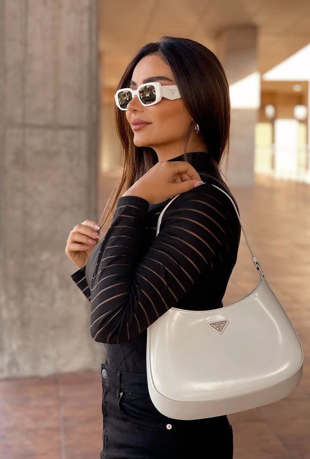 موديلات حقائب يد باللون الأبيض مستوحاة من اطلالات النجمات