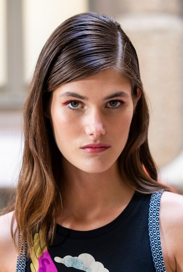 أفضل المستحضرات للحصول على بشرة خالية من الجفاف في خريف 2021