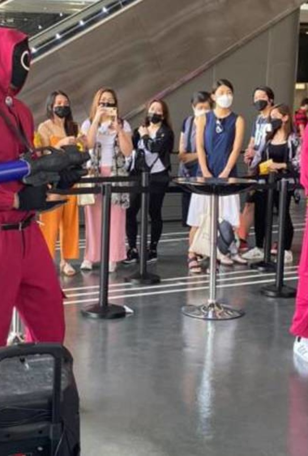 من لعبة الحبار في الجناح الكوري في إكسبو 2020 دبي - صحيفة الخليج