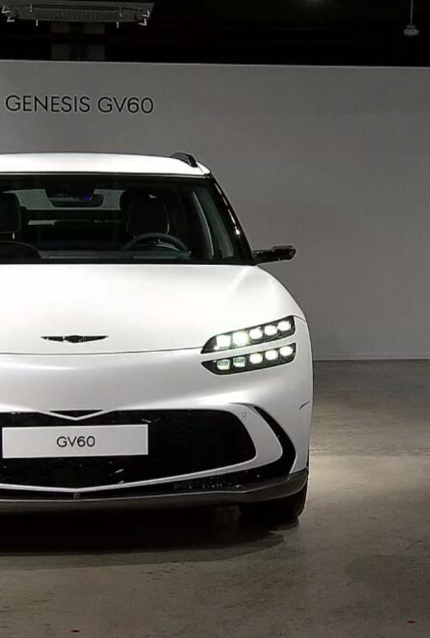 جينيسيس تُطلق أولى سياراتها الكهربائية الفاخرة (GV60)