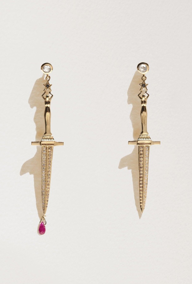 أقراط من باميلا لوف Pamela Love