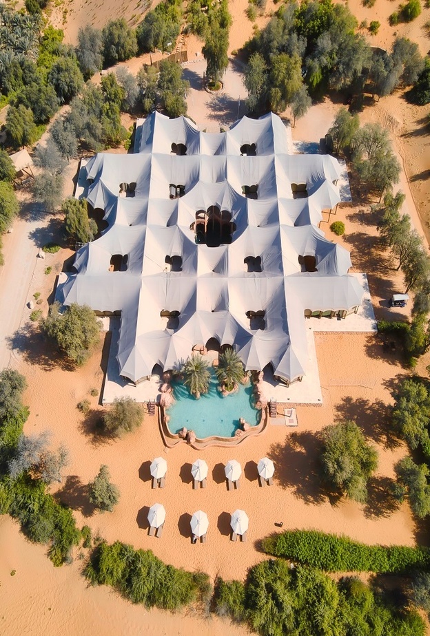 منتجع تلال الصحراوي.. وجهة مثالية للاستجمام في قلب صحراء العين 