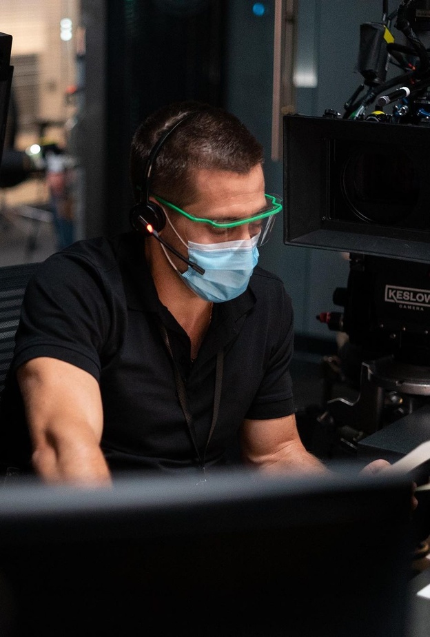 جيك جيلنهال يعود إلى نتفليكس بأحدث أفلامه "The Guilty"