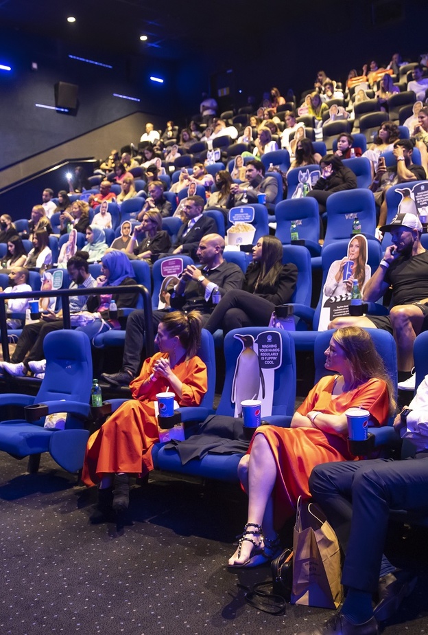 صور وتفاصيل العرض الخاص لفيلم المغامرات "ما وراء المحيط" في دبي