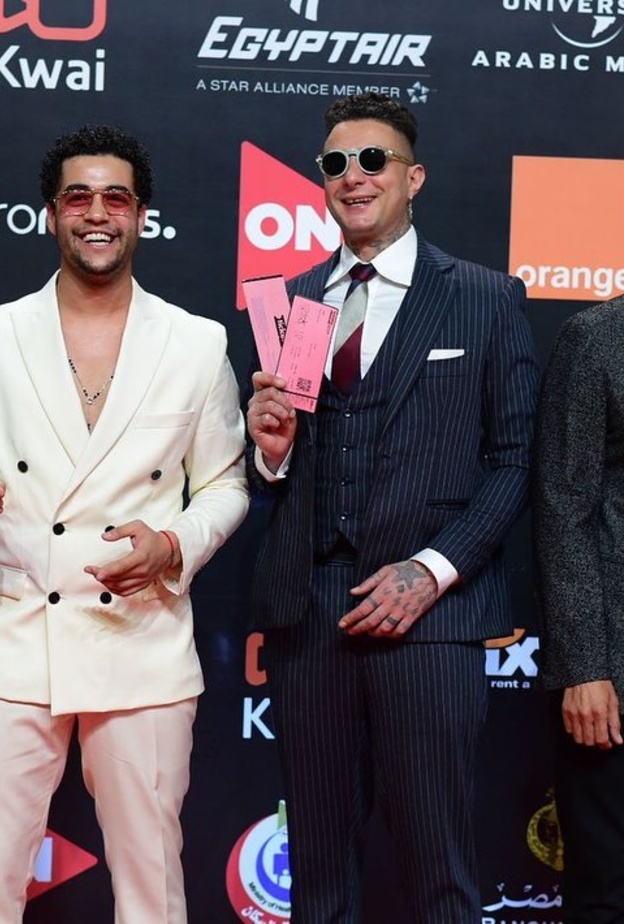 نجوم فيلم قمر 14 