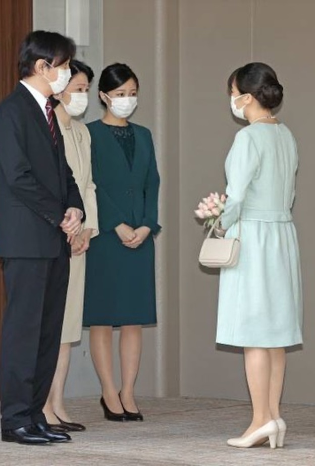 الأميرة ماكو تتزوج من كيه كومورو