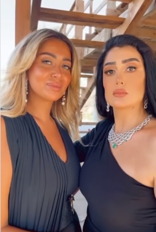 صور غادة عبد الرازق بمنافسة جمالية مع ابنتها بأحدث ظهور لهما من الأجمل