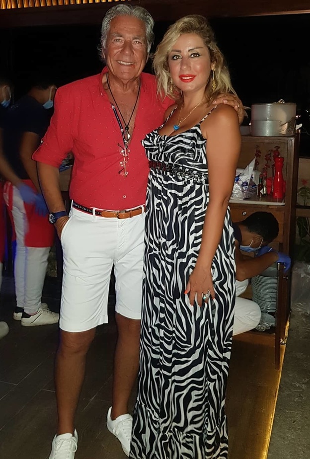 الفنان مصطفى فهمي وفاتن موسى 