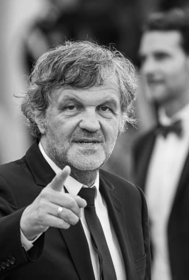 إمير كوستوريتسا