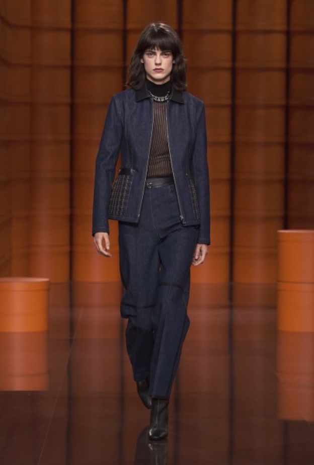 جاكيت جينز من "هرمس"