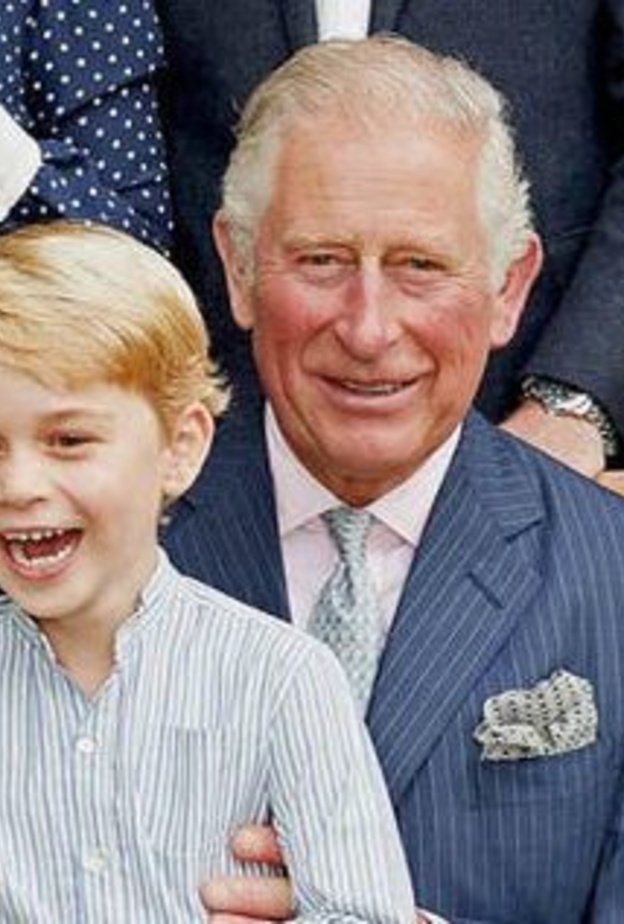 الأمير تشارلز يعلق تعليق طريف على حفيده الأمير جورج