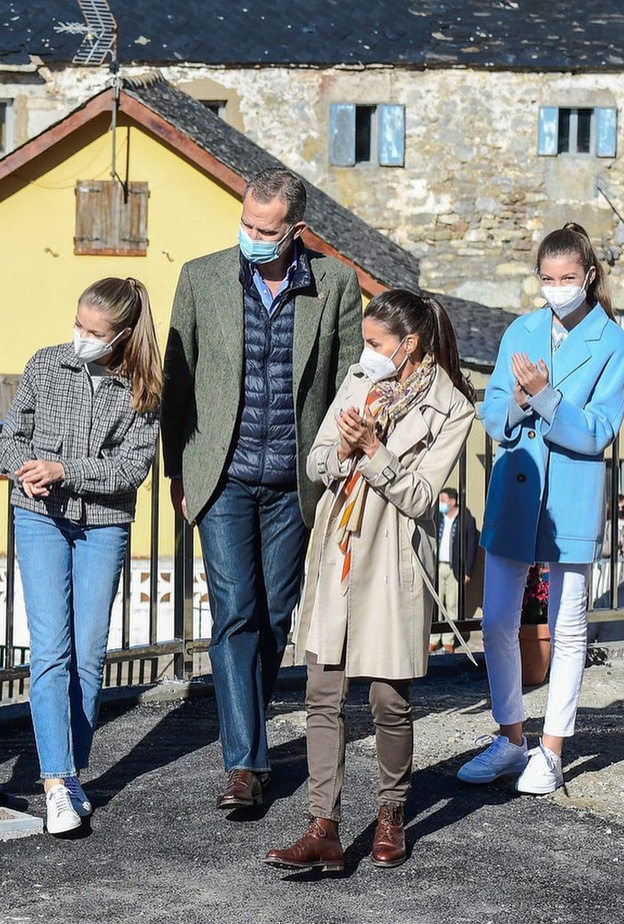 إنفانتا صوفيا تتلقى هدية مميزة في أحدث مهماتها الرسمية