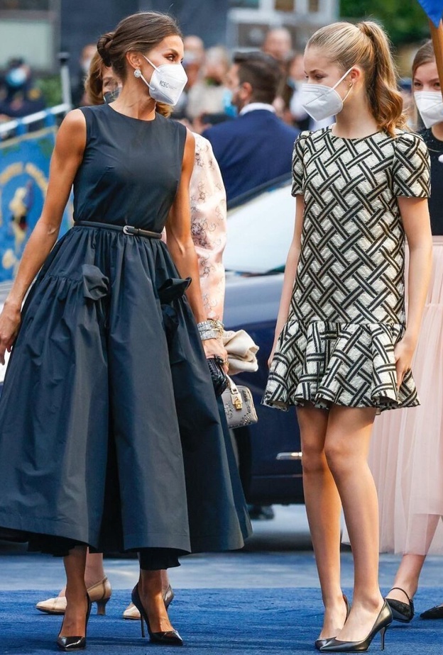 الأميرة ليونور تجتمع مع عائلتها للمرة الأولى منذ سفرها إلى المملكة المتحدة للدراسة