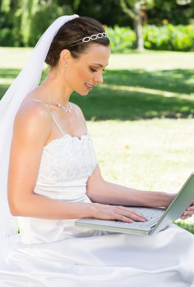 عروس ترفض دعوة شقيقتها لحفل زفافها،ما السبب؟