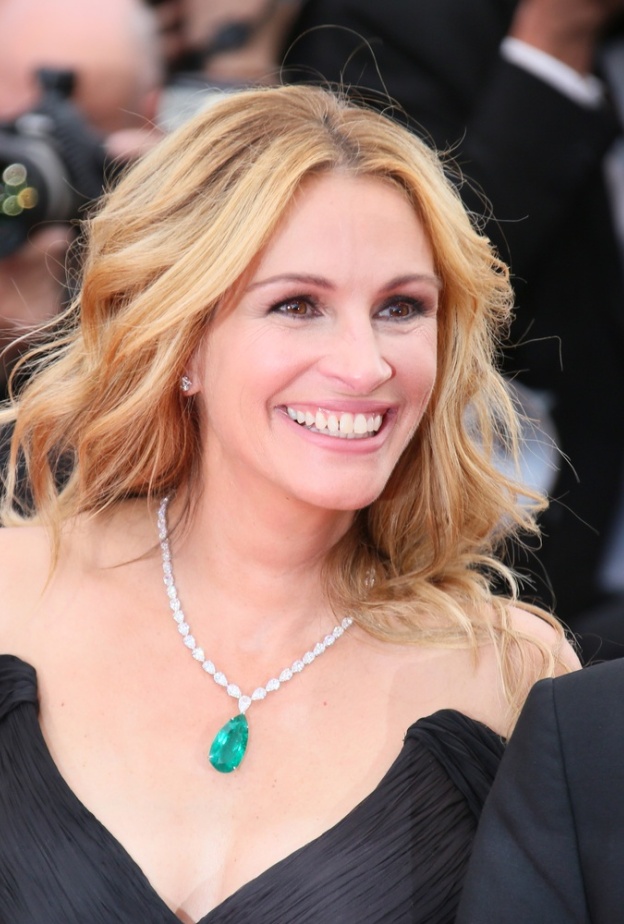 أفضل الإطلالات الجمالية لـ جوليا روبرتس بمناسبة عيد ميلادها