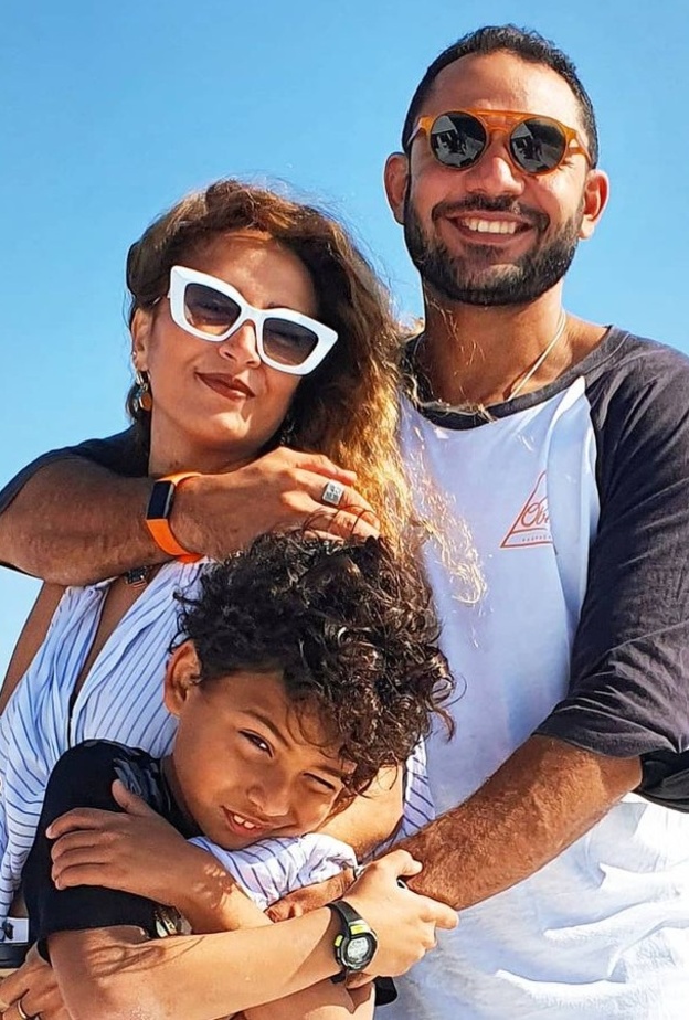 قصص نجمات تلقين دعم عائلاتهن وأصدقائهن في رحلة إنتصارهن على سرطان الثدي