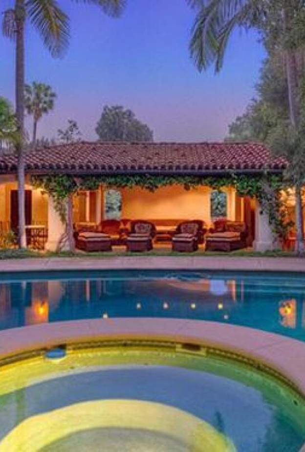  بيتر سبيرلينج كان يحاول ببيع المنزل منذ عام 2017