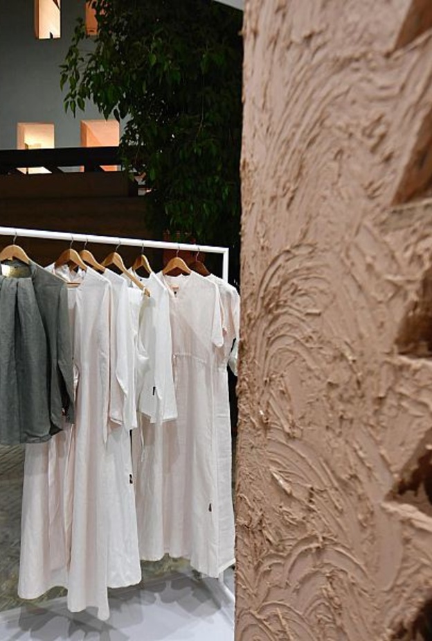 أزياء التراث السعودي الأصيل تزين متاجر "المربع" في موسم الرياض 2021