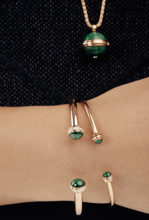 أناقتك في اليوم الوطني بمجوهرات الملاكيت