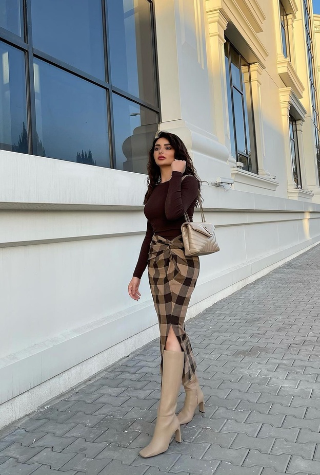 تنسيق أزياء الكارو على طريقة النجمات العربيات 