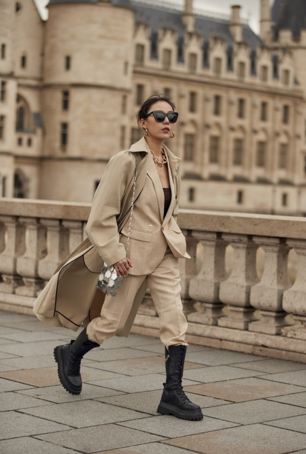 أحدث موديلات أحذية الكومبات موضة شتاء 2022