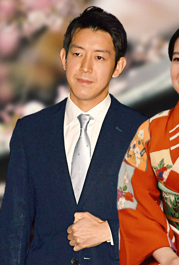 الأميرة اليابانية أياكو مع زوجها