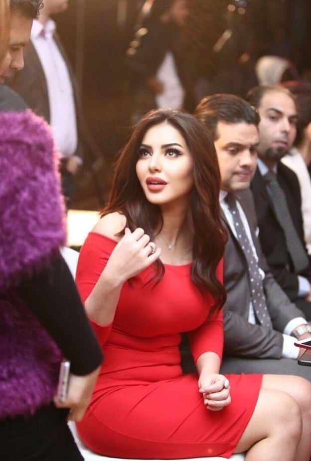 الفنانة ايناس النجار تطلقت بعد شهر من زواجها- فيسبوك الفنانة