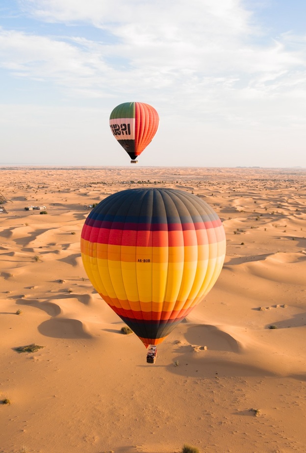 بالون أدفنتشرز.. متعة التحليق فوق سماء دبي - المصدر بالون أدفنتشرز