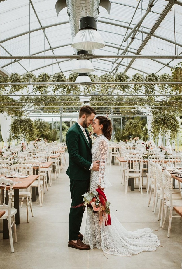 تحدث مع مخطط حفل زفافك أولا بشأن اختيار موقع إقامة حفل زفافك