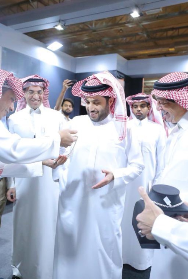تركي آل الشيخ: مبيعات معرض المجوهرات في موسم الرياض تجاوزت 200 مليون ريال!