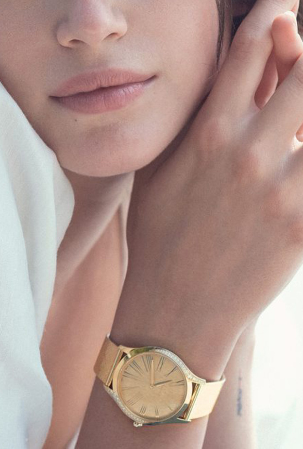 ساعات ناعمة وأنيقة لاطلالة العمل