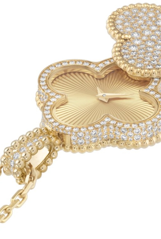 ساعة من فان كليف أند أربلز  Van Cleef & Arpels