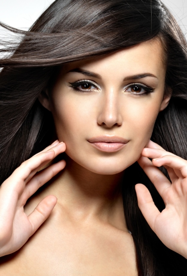 خلطات طبيعية لصبغ الشعر