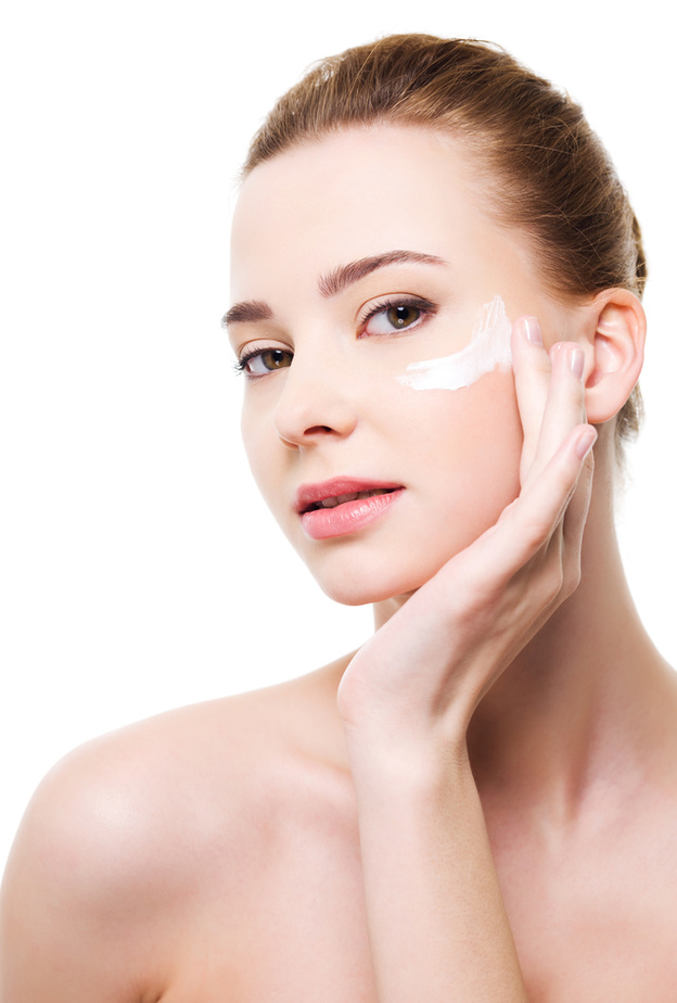 وصفات الزبادي والعسل لعلاج تهيج البشرة بعد التقشير