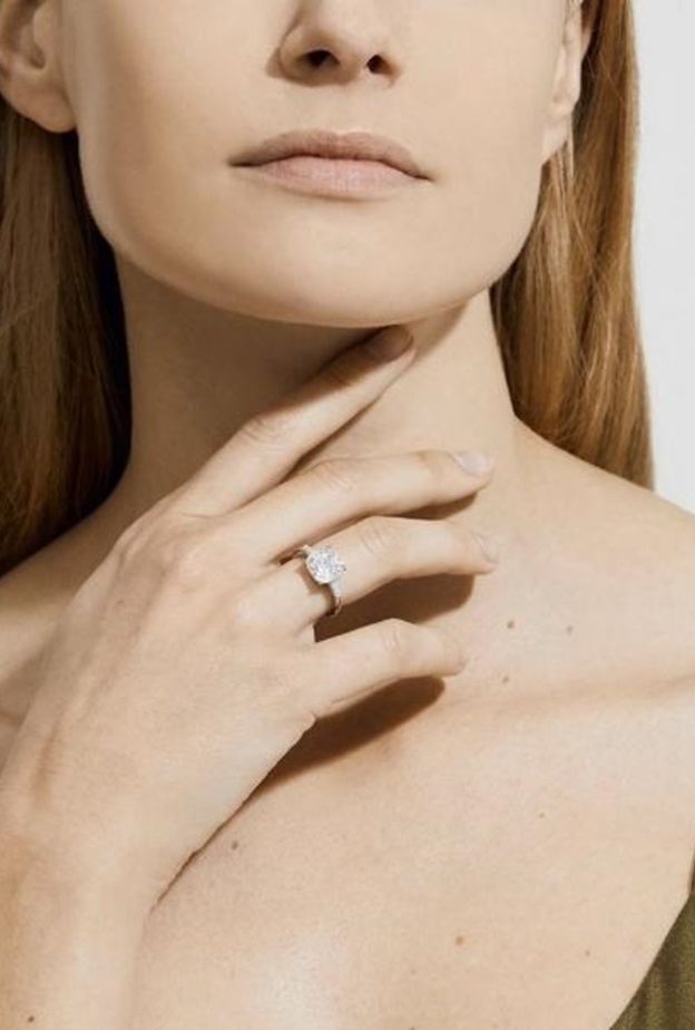 صورة من موقع دي بيرز