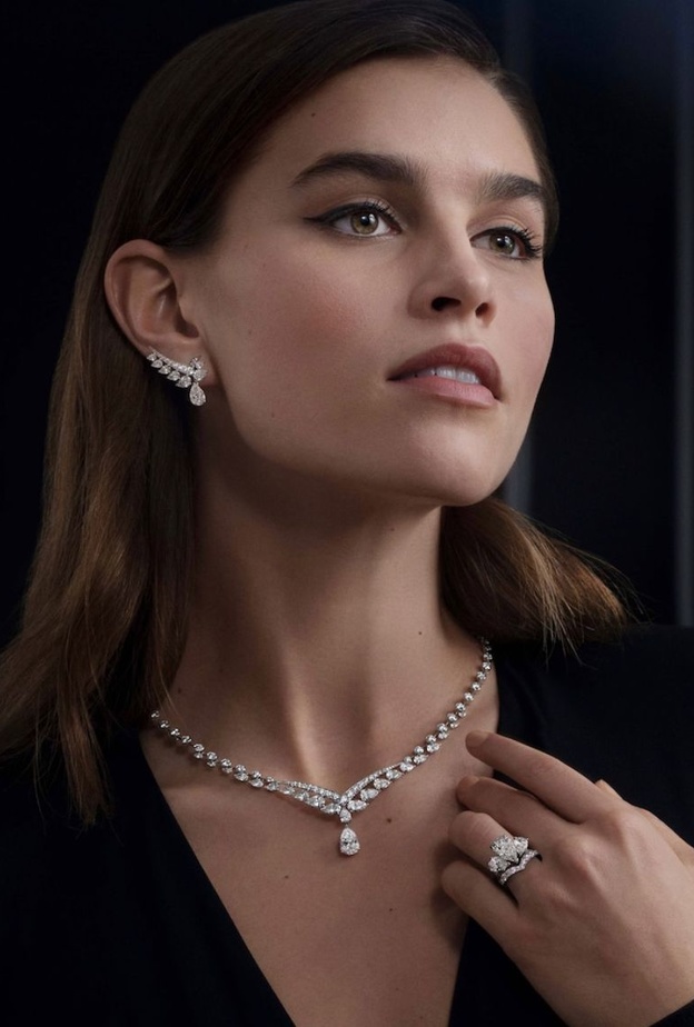 عقد Joséphine Valse Impériale من شوميه Chaumet