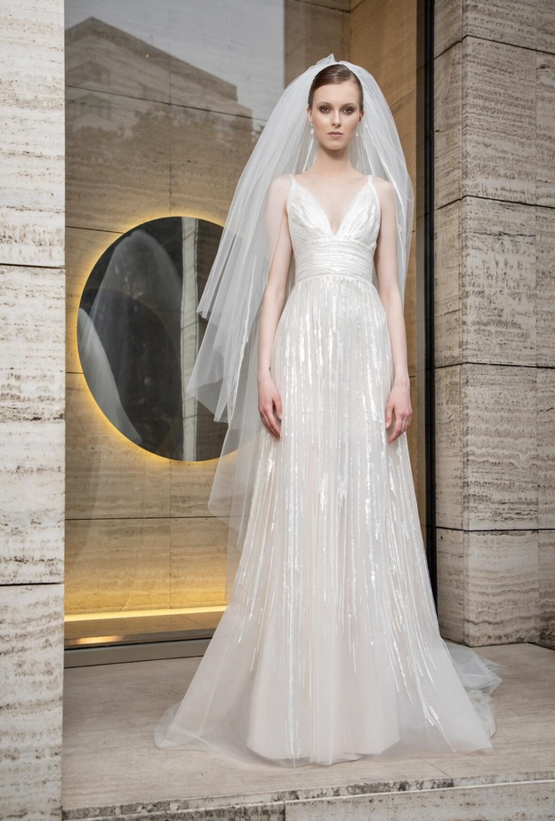 فساتين زفاف منسدلة @eliesaab