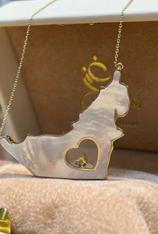 موديلات مجوهرات راقية إماراتية من دار Ghenej بمناسبة اليوم الوطني الاماراتي