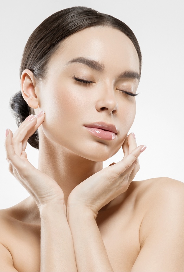 كيفية تقشير البشرة بطريقة VI PEEL وأهم مميزاتها ونتائجها