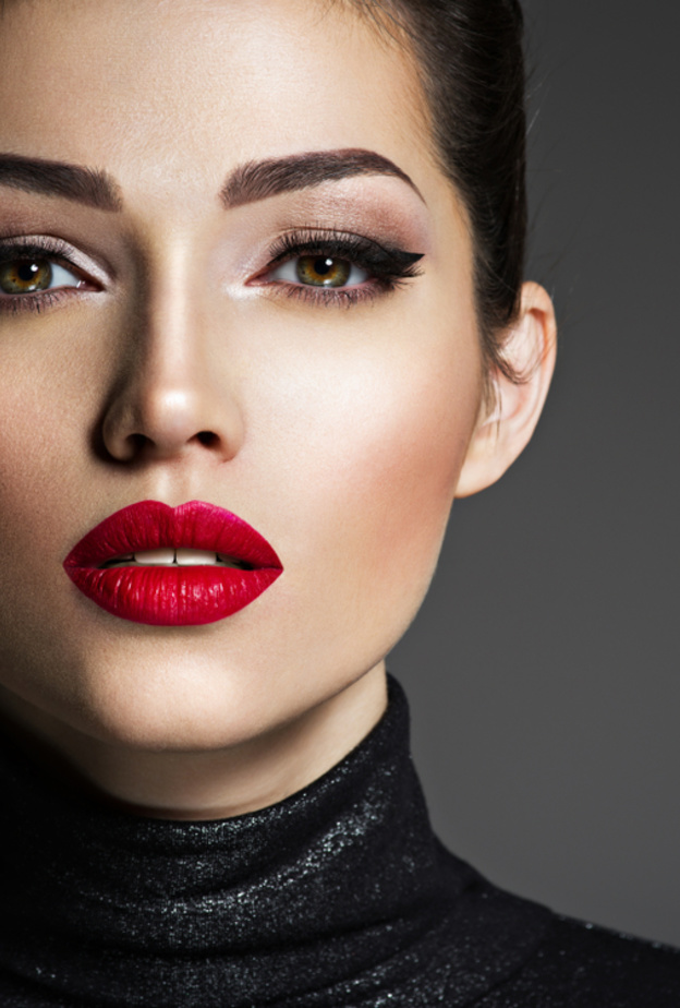  ألوان المكياج المناسبة للبشرة القمحية