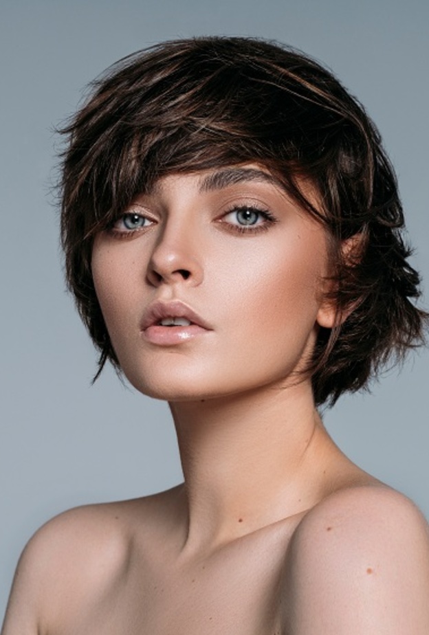 اختاري قصات الشعر القصير بحسب شكل وجهك