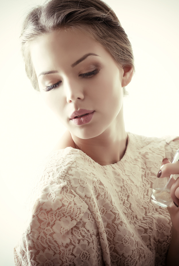 أفضل العطور المناسبة لصاحبات الأبراج الأرضية