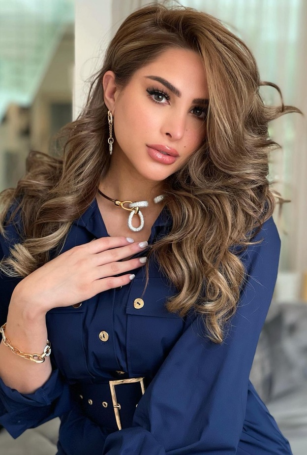 تسريحات شعر ويفي على طريقة فوز الفهد بمناسبة اليوم الوطني الإماراتي