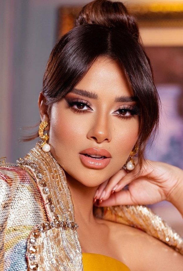 مكياج ملفت لـ بلقيس فتحي يليق بموسم خريف 2021